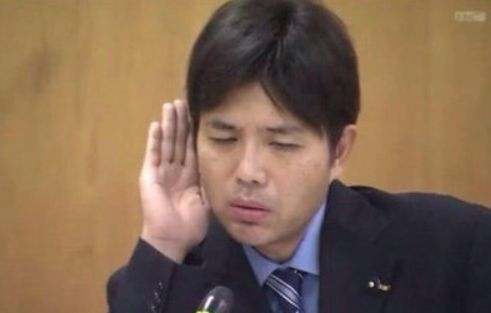 野々村議員耳が大きくなっちゃった.jpg